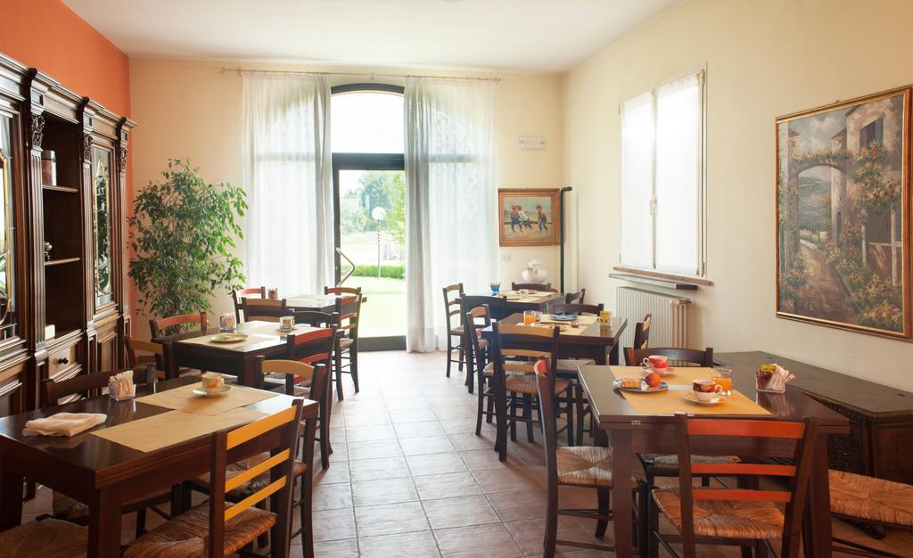 Agriturismo Il Mondo Guest House Parma Exterior foto