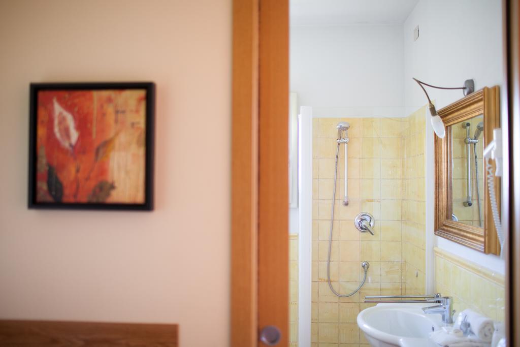 Agriturismo Il Mondo Guest House Parma Cameră foto